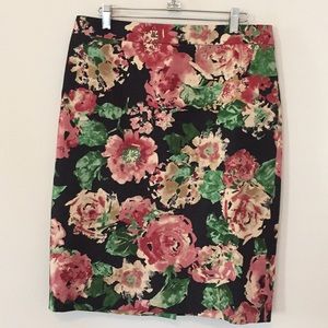 Floral print pencil skirt